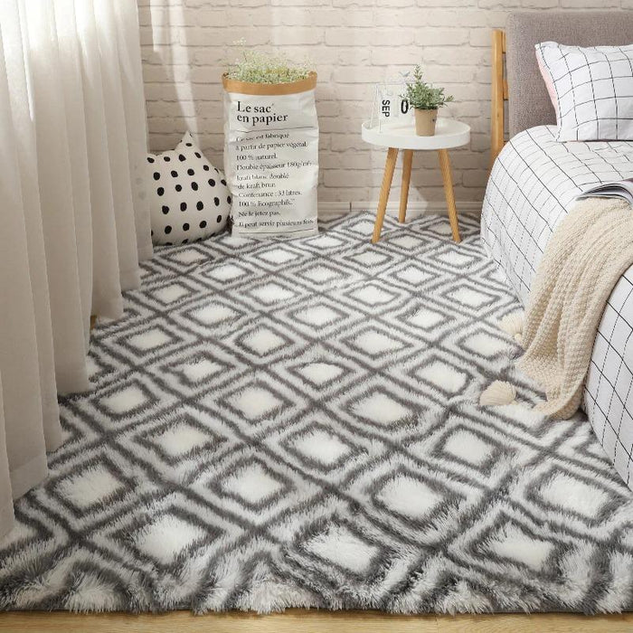 Square Patterned Fluffy Area Rug