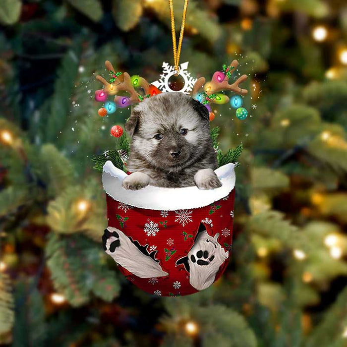 Keeshond In Snow Pocket Christmas Ornament SP105
